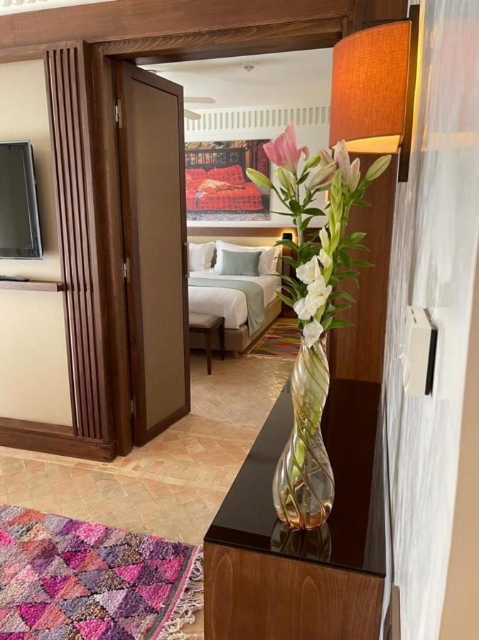 เล ฌาร์แด็ง เดอ ลา กูตูเบีย Hotel มาร์ราเกช ภายนอก รูปภาพ A room at the hotel