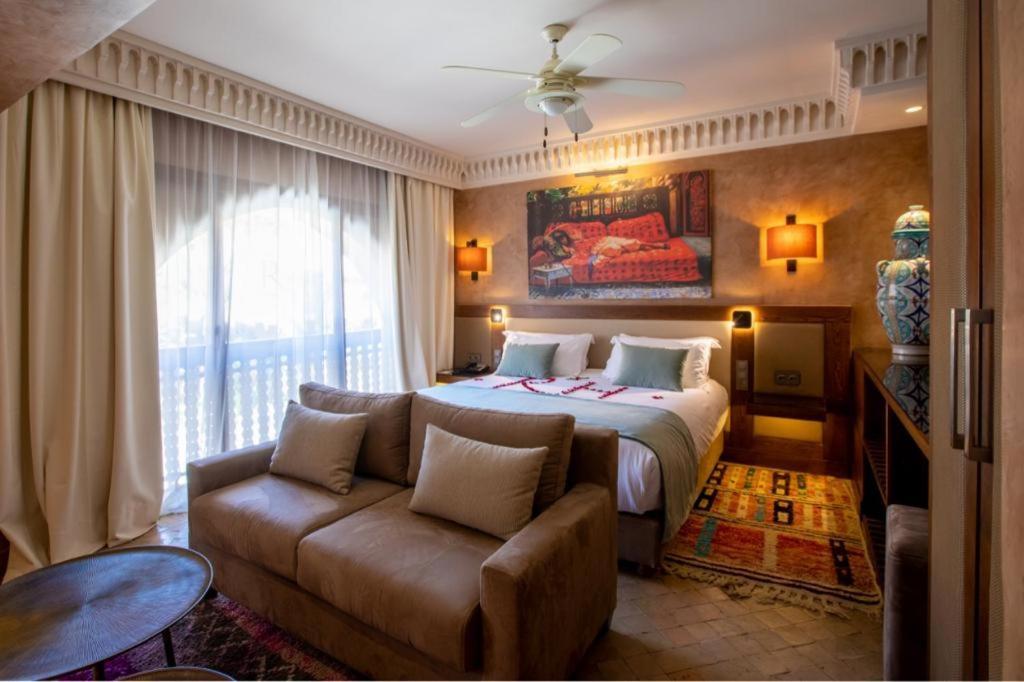 เล ฌาร์แด็ง เดอ ลา กูตูเบีย Hotel มาร์ราเกช ภายนอก รูปภาพ A room at the hotel
