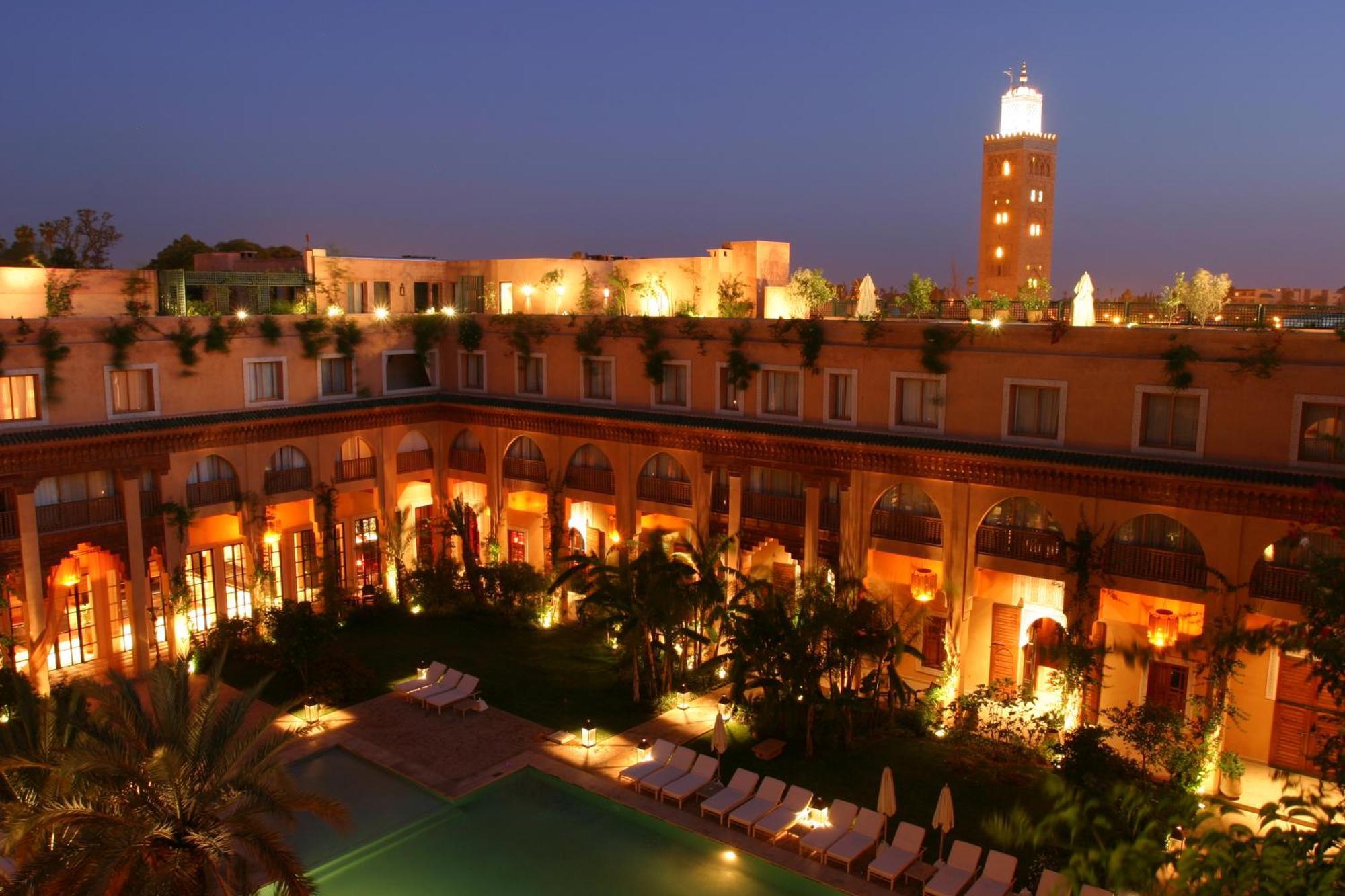 เล ฌาร์แด็ง เดอ ลา กูตูเบีย Hotel มาร์ราเกช ภายนอก รูปภาพ The hotel's courtyard