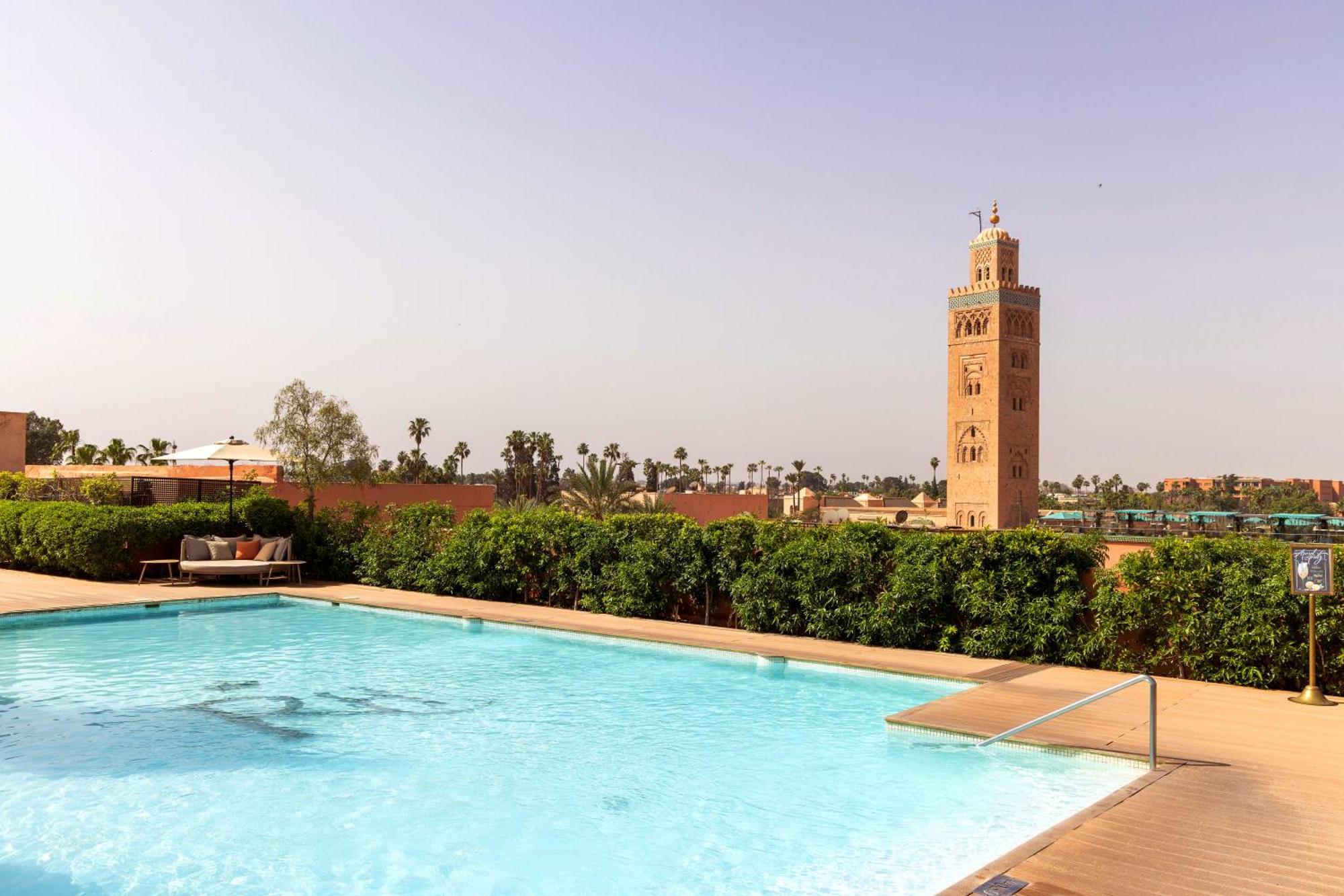 เล ฌาร์แด็ง เดอ ลา กูตูเบีย Hotel มาร์ราเกช ภายนอก รูปภาพ The swimming pool at the hotel